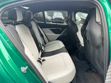 BMW M5 LIM CARBON ACC B&W 727PS