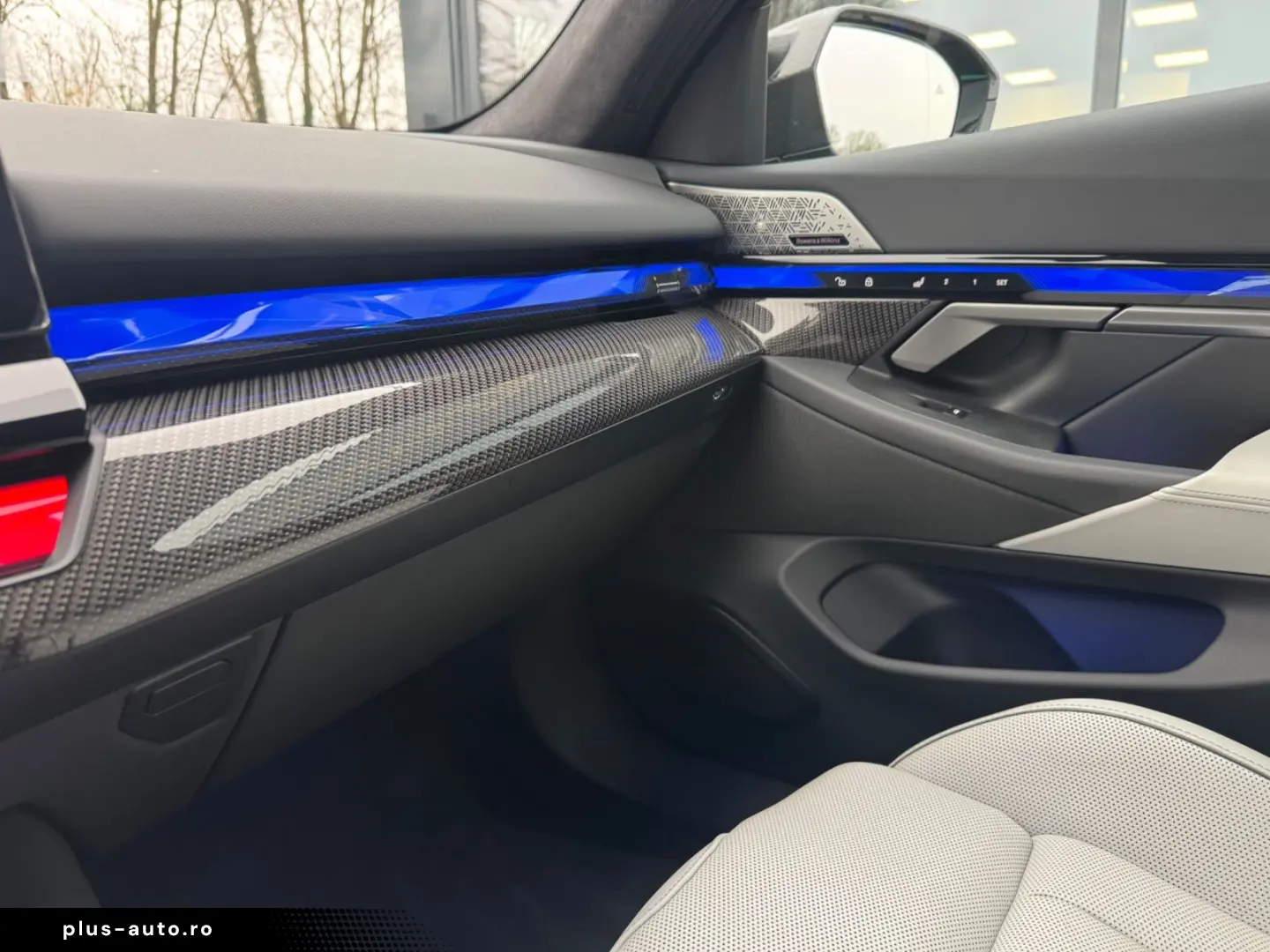 BMW M5 LIM CARBON ACC B&W 727PS