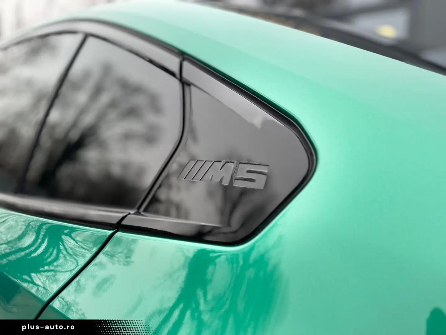 BMW M5 LIM CARBON ACC B&W 727PS