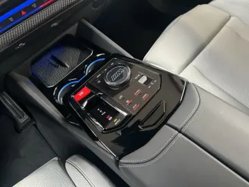 BMW M5 Limousine  Daytonaviolett  MDriver'sPackage B