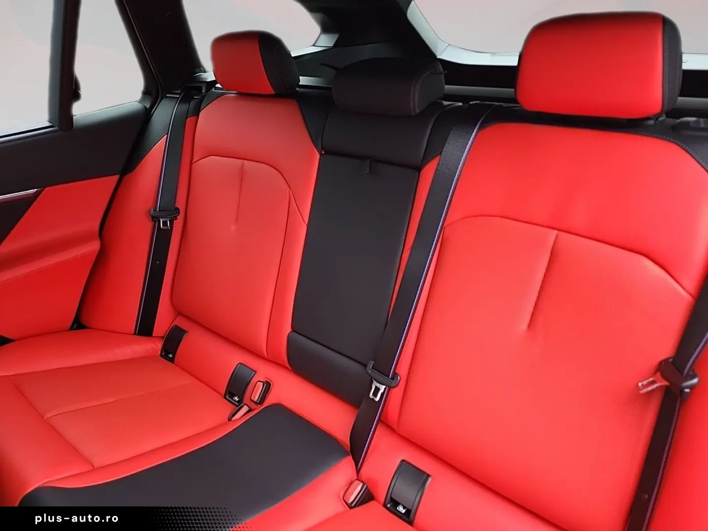 BMW M5 Touring INDIV FROZEN DEEP GREY Sitzbelüft 360