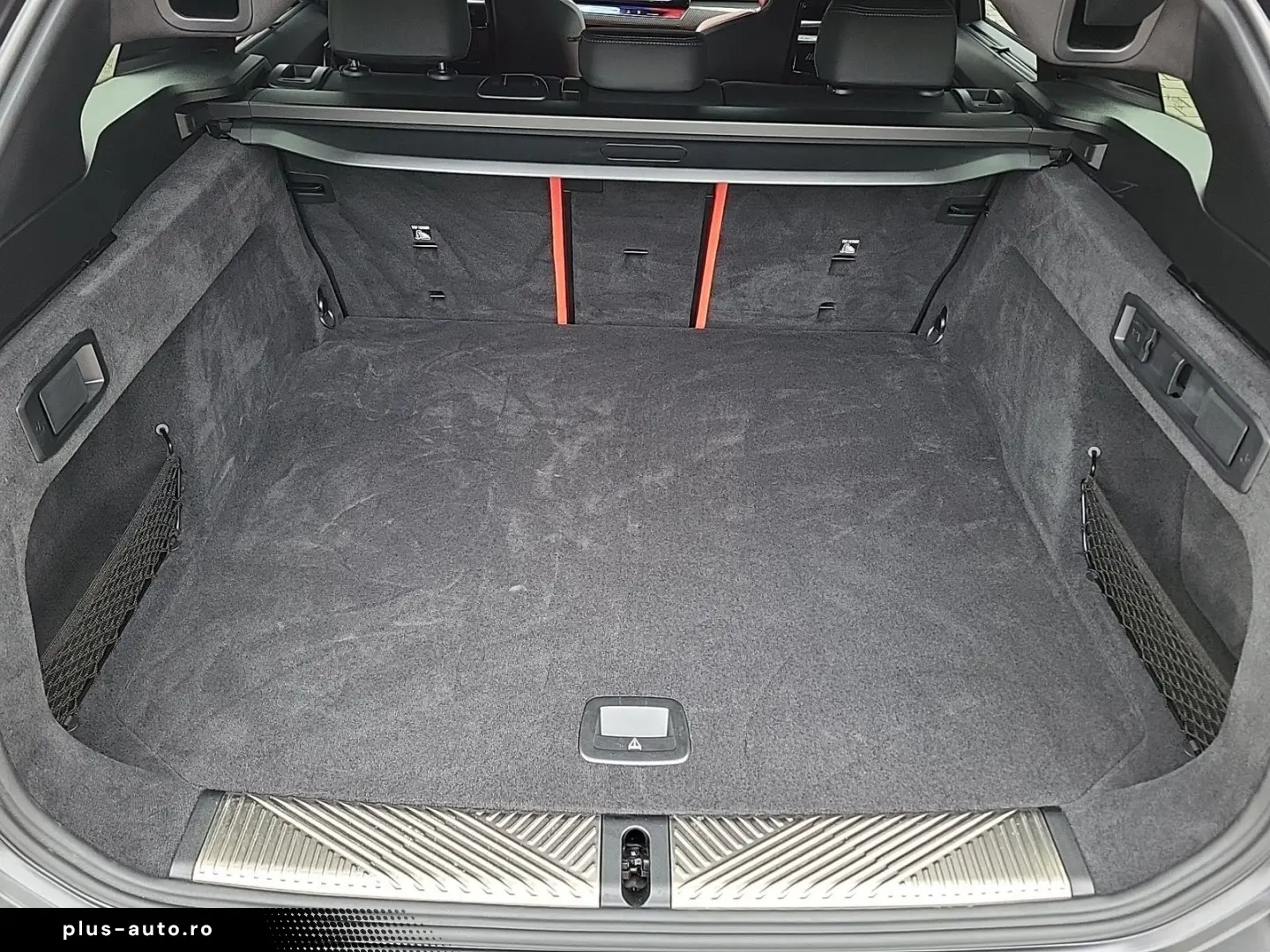 BMW M5 Touring INDIV FROZEN DEEP GREY Sitzbelüft 360