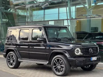 MERCEDES-BENZ G 450d AMG Multibeam Night 360 Massage Standhz