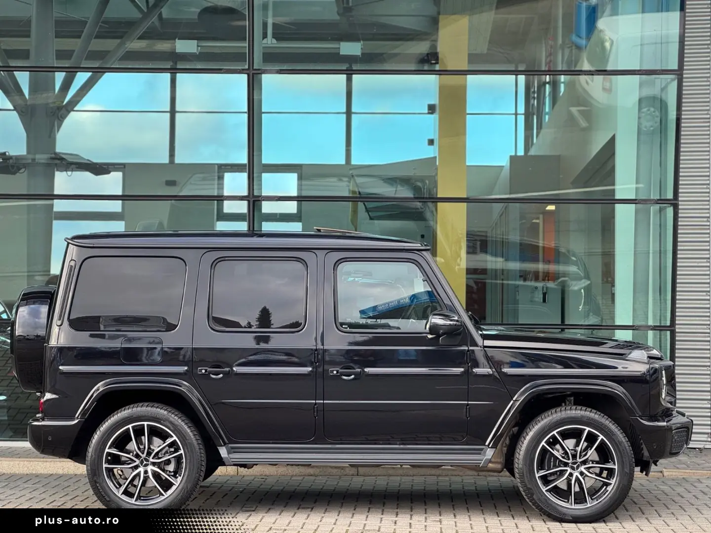 MERCEDES-BENZ G 450d AMG Multibeam Night 360 Massage Standhz