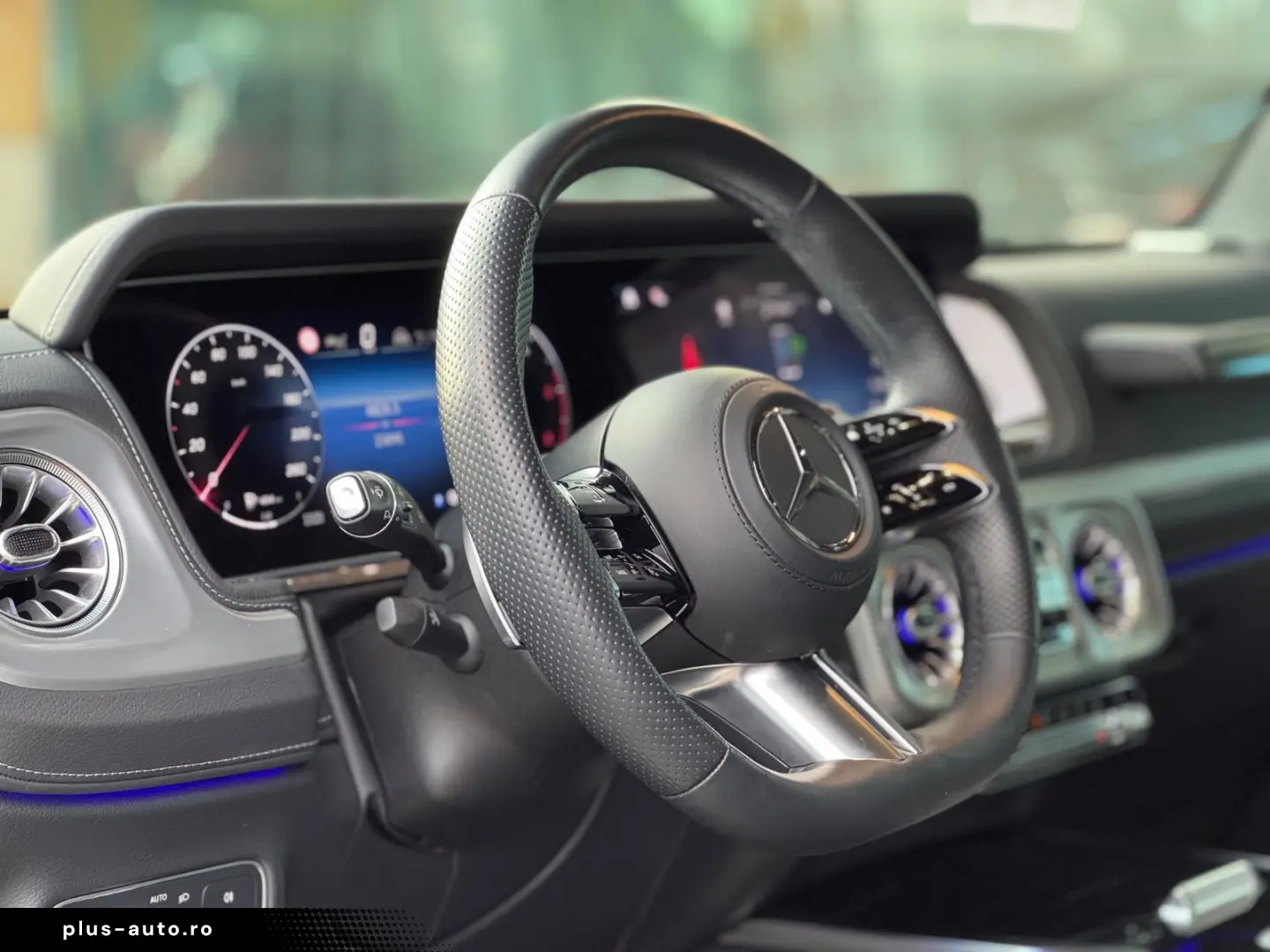 MERCEDES-BENZ G 450d AMG Multibeam Night 360 Massage Standhz