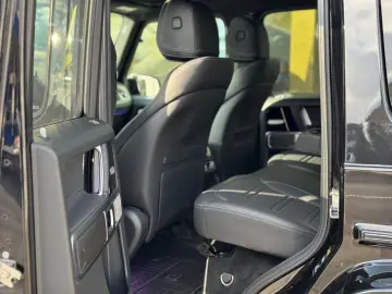 MERCEDES-BENZ G 450d AMG Multibeam Night 360 Massage Standhz