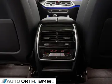 BMW X6 xDrive30d M-SPORT PANO SITZLÜFT ACC 360  AHK