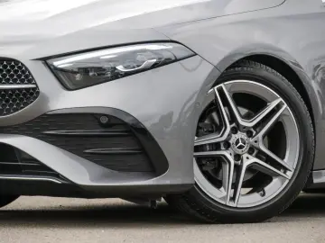 MERCEDES-BENZ A 200 d AMG