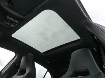 MERCEDES-BENZ A 200 d AMG