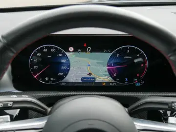 MERCEDES-BENZ A 200 d AMG