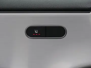 MERCEDES-BENZ A 200 d AMG