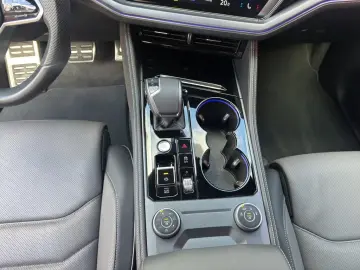 VW Touareg R-Line Black Style 4M TDI Tiptr. AHK