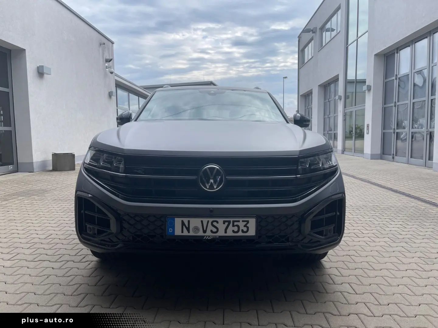 VW Touareg 4Motion R-Line Pano 5 Jahre Garantie