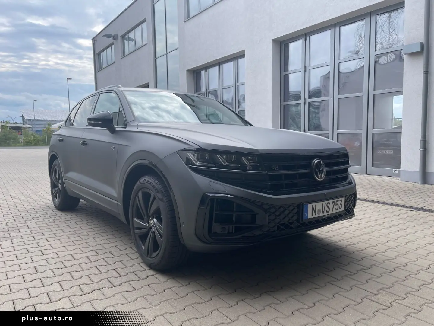 VW Touareg 4Motion R-Line Pano 5 Jahre Garantie