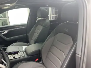 VW Touareg 4Motion R-Line Pano 5 Jahre Garantie