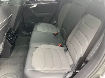 VW Touareg 4Motion R-Line Pano 5 Jahre Garantie