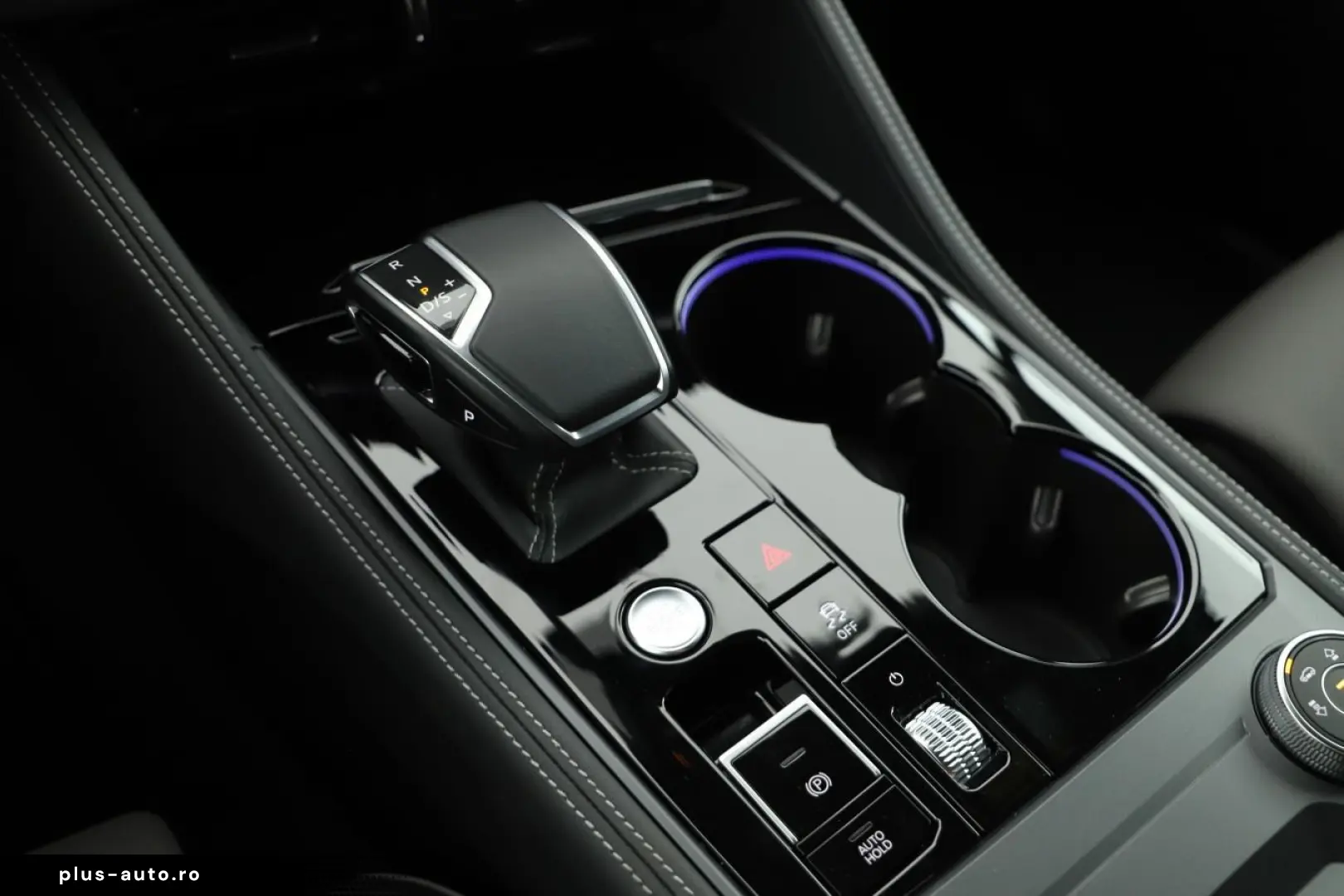 VW Touareg 3.0 TDI 4M Tip. R-Line Trailer Assist Hu