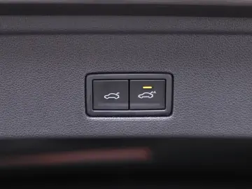 VW Touareg 3.0 TDI 4M Tip. R-Line Trailer Assist Hu