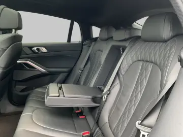BMW X6 xDrive 40d M Sportpaket AHK HUD Pano Luftfede