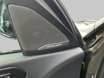 BMW X6 xDrive 40d M Sportpaket AHK HUD Pano Luftfede