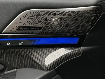 BMW M5 Limousine DA Prof PA Prof Pano B&W HuD Lhz