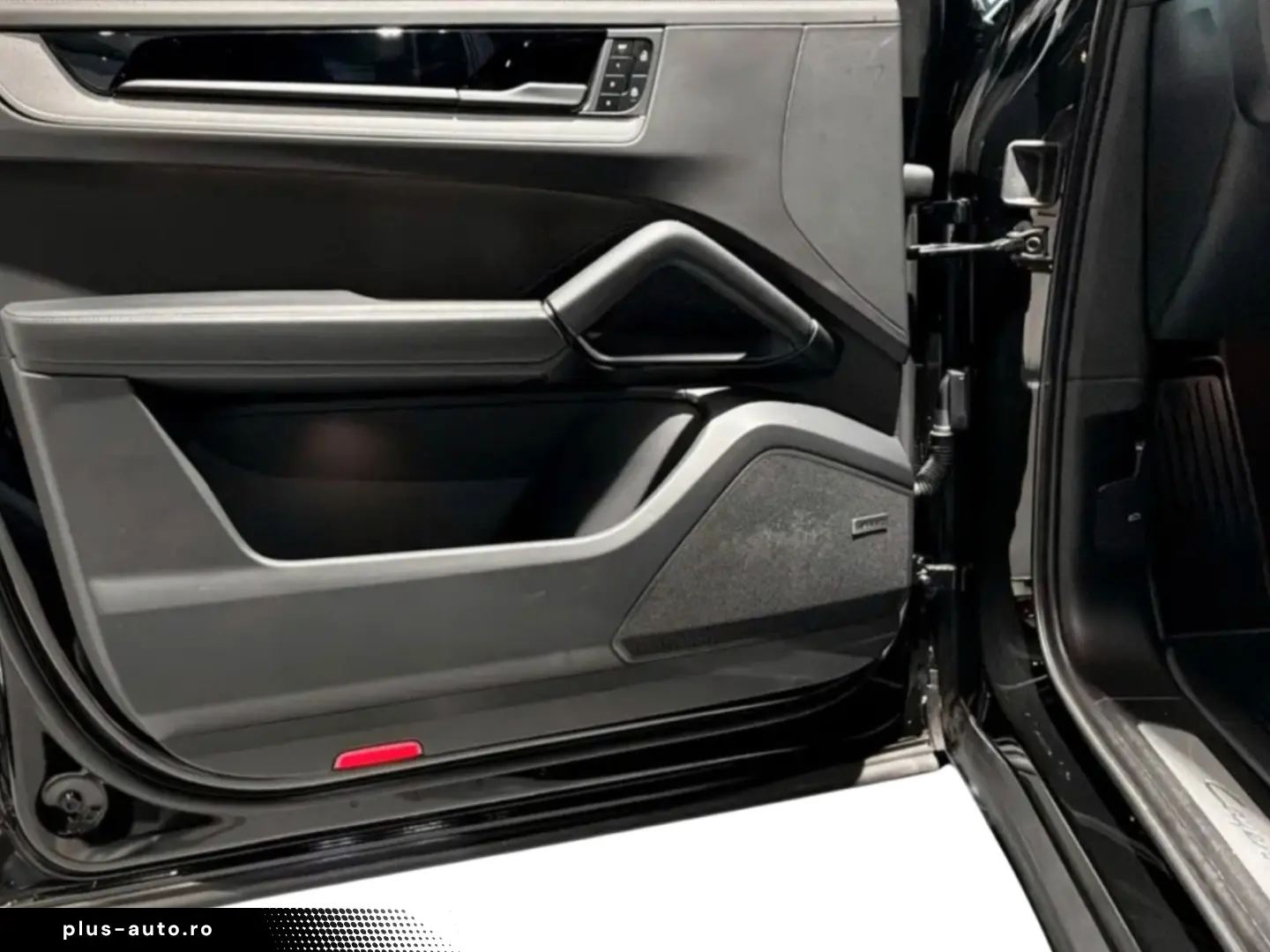 PORSCHE Coupe E-Hybrid AHK 21  BOSE PANO