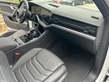 VW Touareg 3.0 4Motion R-Line K-Go 21 HuD Voll