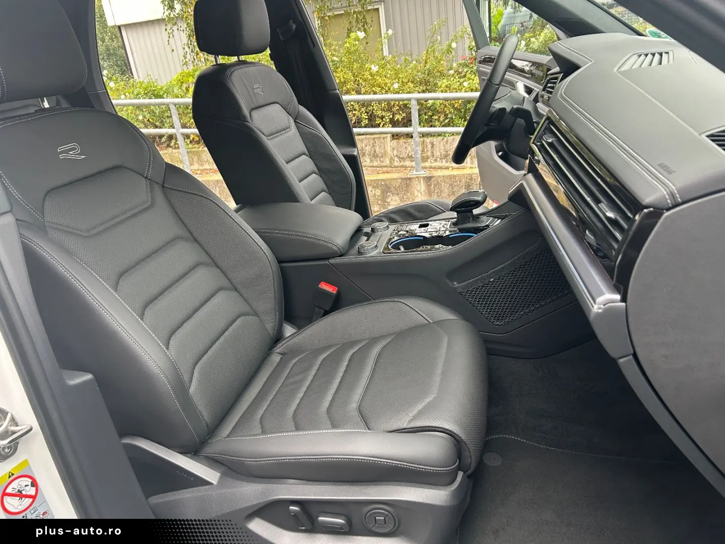 VW Touareg 3.0 4Motion R-Line K-Go 21 HuD Voll