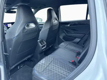 VW Tiguan R-Line 1.5 eTSI 7-DSG LED BLACK STYLE NAV