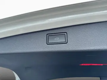 VW Tiguan R-Line 1.5 eTSI 7-DSG LED BLACK STYLE NAV