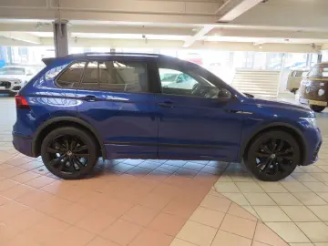 VW Tiguan R-Line 1.5 TSI 7-DSG AHK-klappbar Navi Di