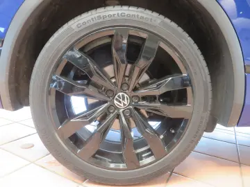 VW Tiguan R-Line 1.5 TSI 7-DSG AHK-klappbar Navi Di