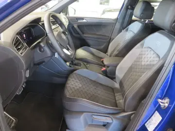 VW Tiguan R-Line 1.5 TSI 7-DSG AHK-klappbar Navi Di