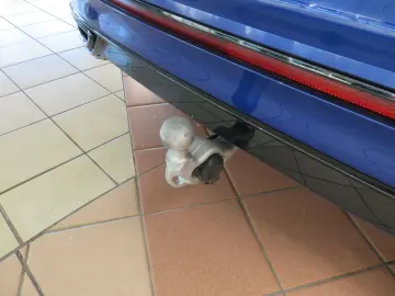 VW Tiguan R-Line 1.5 TSI 7-DSG AHK-klappbar Navi Di