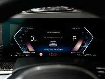 BMW X5 xDrive30d M SPORT PRO 7.Sitze 22LM AHK 2-Achs