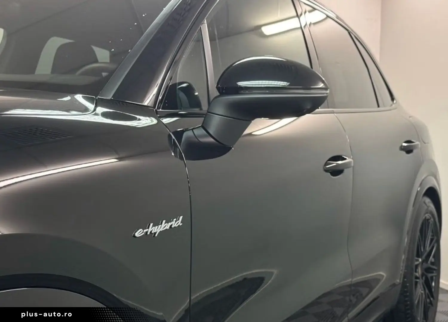 PORSCHE Cayenne E-Hybrid