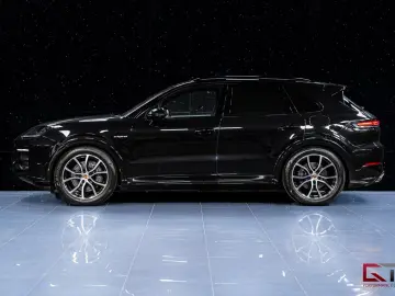 PORSCHE Cayenne E-Hyb FACELIFT 21  SportDesign Pano HD