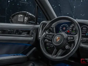 PORSCHE Cayenne E-Hyb FACELIFT 21  SportDesign Pano HD