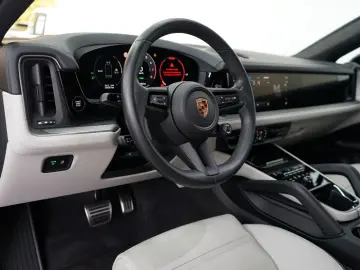 PORSCHE Cayenne Coupe S E-Hybrid P-Display HeadUp AHK