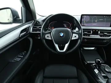 BMW X4 xDrive20i MH Laser ACC Standhzg el.Sitze NAV