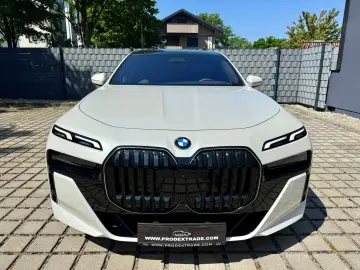 BMW 740d xD M-Sport SkyLounge TV SoftClos B&W 21Zoll