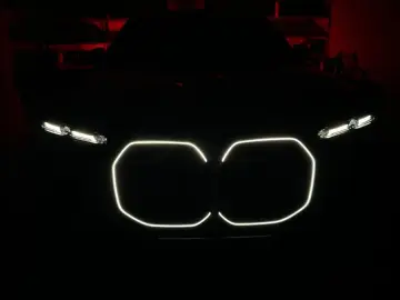 BMW 740d xD M-Sport SkyLounge TV SoftClos B&W 21Zoll