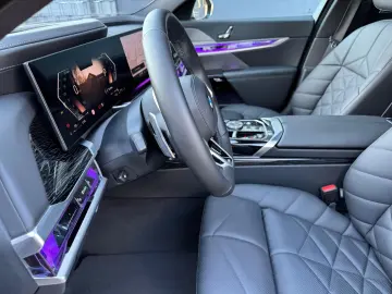 BMW 740d xD M-Sport SkyLounge TV SoftClos B&W 21Zoll