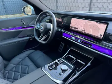 BMW 740d xD M-Sport SkyLounge TV SoftClos B&W 21Zoll