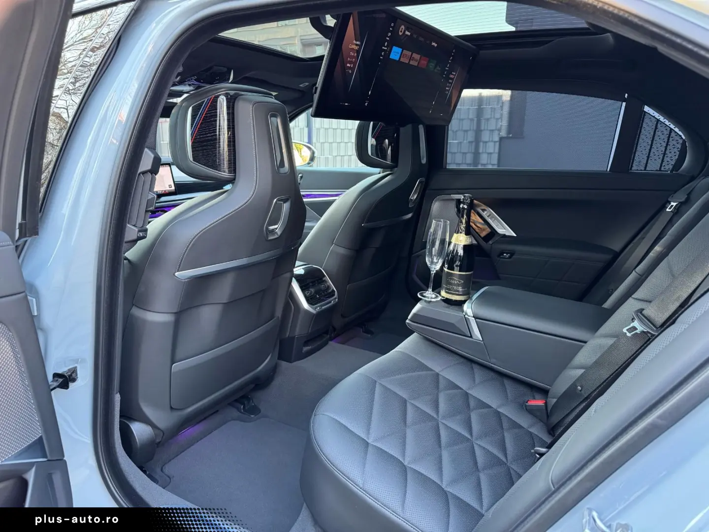 BMW 740d xD M-Sport SkyLounge TV SoftClos B&W 21Zoll