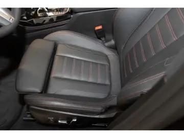 BMW X4 xDrive30dMSport AHK Panorama HUD Leder StandH