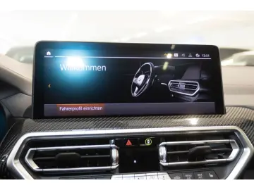 BMW X4 xDrive30dMSport AHK Panorama HUD Leder StandH