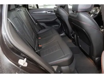 BMW X4 xDrive30dMSport AHK Panorama HUD Leder StandH