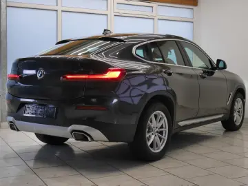 BMW X4 xDrive 20i~DAB CarPlay AdaptiveLED Ambiente