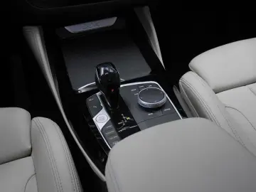 BMW X4 xDrive 20i~DAB CarPlay AdaptiveLED Ambiente